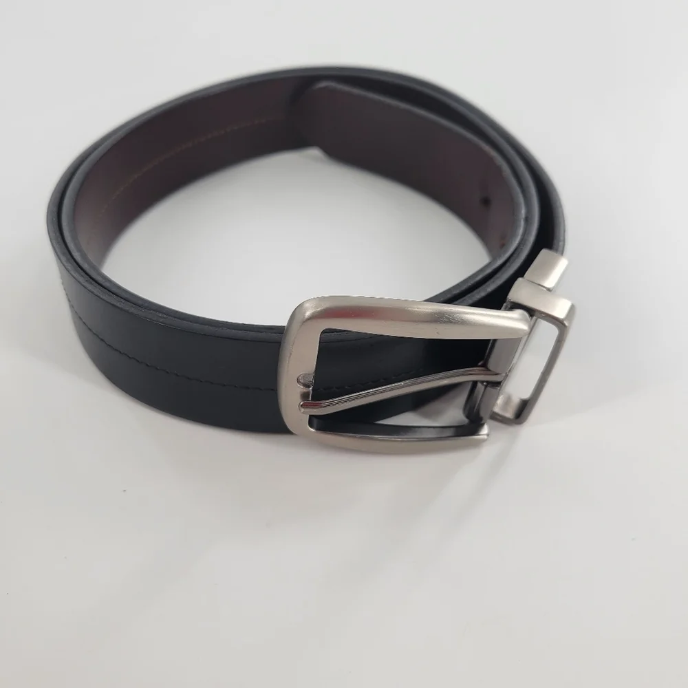Fossil Mens Size 40 Black Brown Genuine Leather Casual Belt Silver Buckle